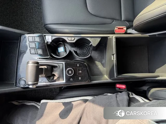 Kia Sportage 5th Generation 2024 Белый из Кореи, фото 2