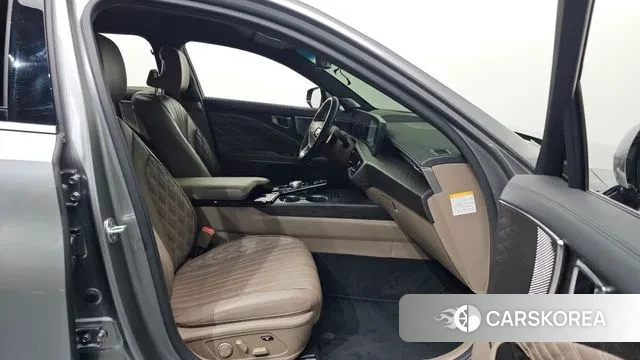 Kia K8 Hybrid 2022 Серебристо-серый из Кореи, фото 2