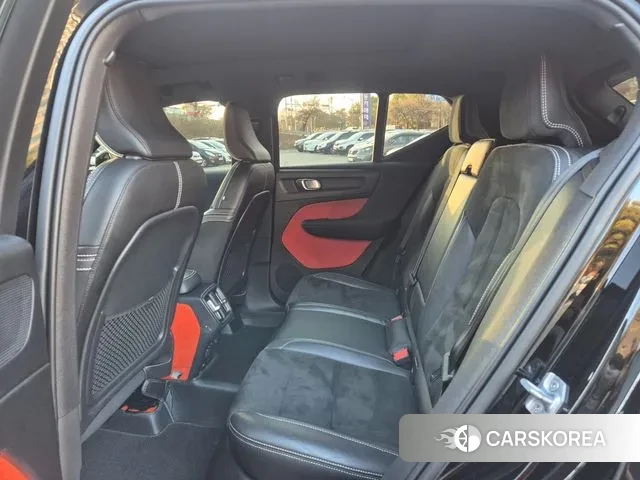 Volvo XC40 2019 Черный из Кореи, фото 2
