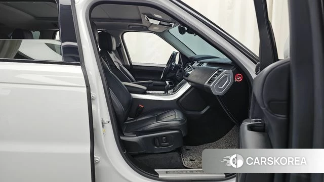 Land Rover Range Rover Sport 2nd Generation 2018 Белый из Кореи, фото 2