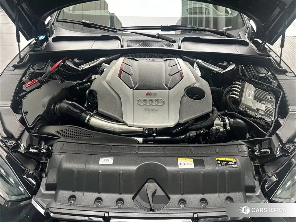 Audi RS 5 2024 Черный из Китая, фото 2