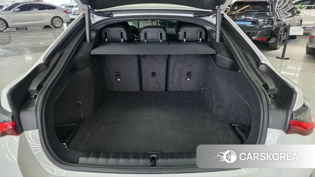 BMW i4 2024 Белый из Кореи, фото 2