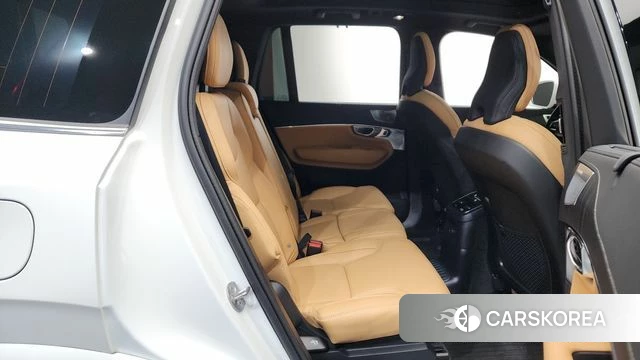 Volvo XC90 second Generation 2024 Белый из Кореи, фото 2