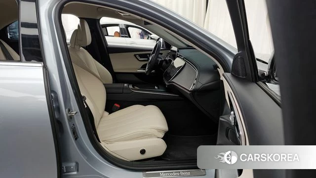 Mercedes-Benz E-Class W214 2024 Серебристо-серый из Кореи, фото 2