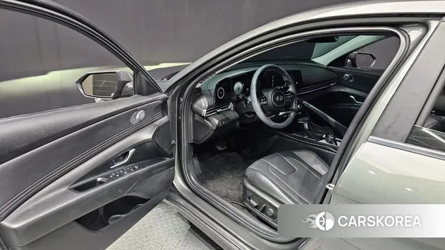 Hyundai The New Avante (CN7) 2023 Серый из Кореи, фото 2