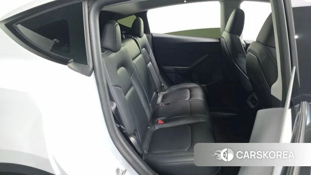 Tesla Model Y 2024 Белый из Кореи, фото 2