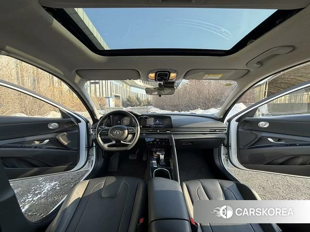 Hyundai Elantra 2022 Белый из Китая, фото 2