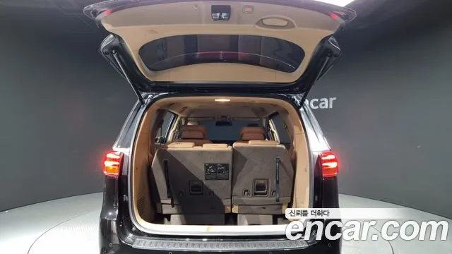 Kia The New Carnival 2018 Черный из Кореи, фото 2