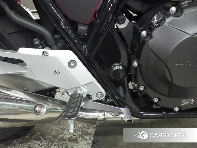 Проданный Honda CB400SF BOLDOR ABS id 4184951 из Японии, фото 3