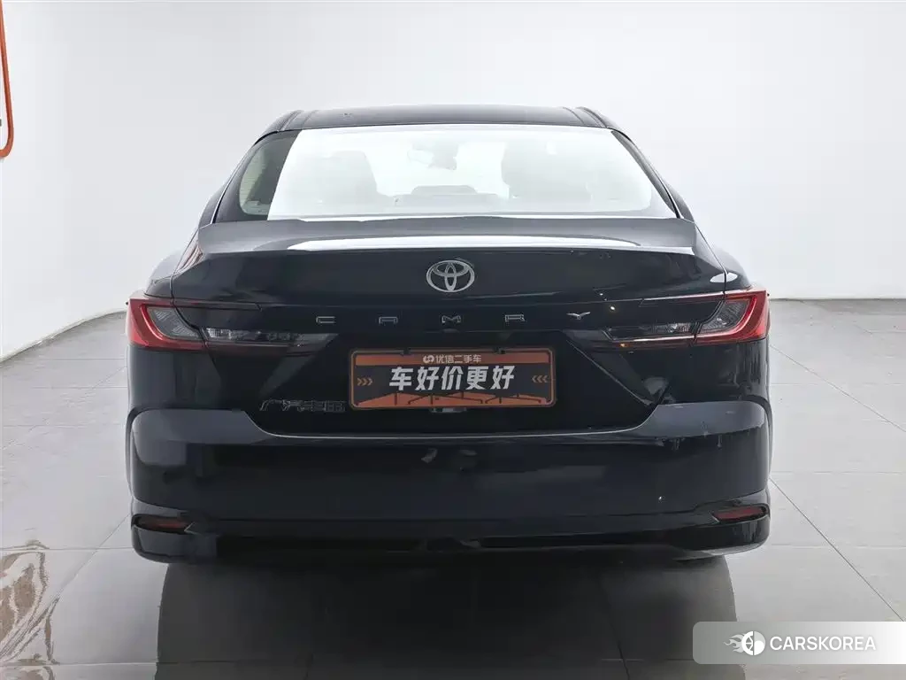 Toyota Camry 2025 Черный из Китая, фото 2