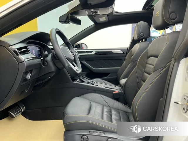 Volkswagen CC 2024 Белый из Китая, фото 2