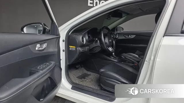 Kia Come New K3 2019 Белый из Кореи, фото 2