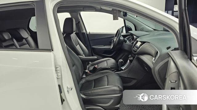 Chevrolet (GM Daewoo) The New Trax 2022 Белый из Кореи, фото 2