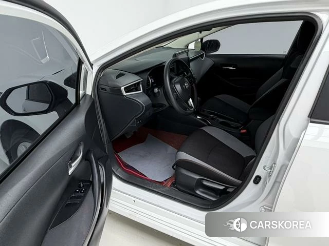 Toyota Corolla 2023 Белый из Китая, фото 2