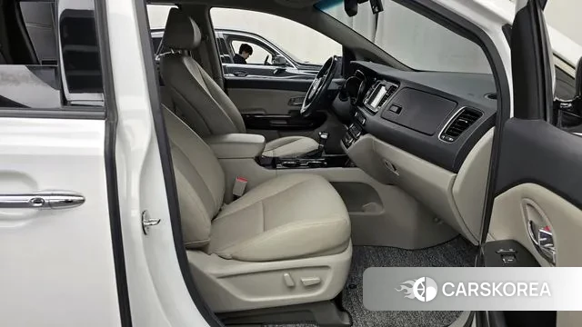 Kia The New Carnival 2018 Белый из Кореи, фото 2