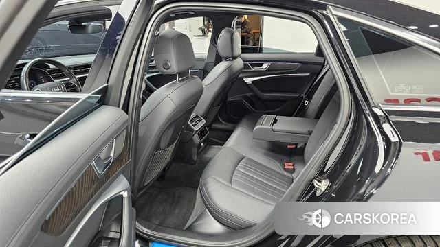 Audi A6 (C8) 2020 Черный из Кореи, фото 2