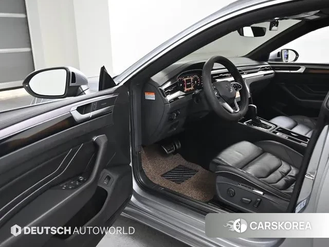 Volkswagen Arteon 2022 Серебристо-серый из Кореи, фото 2