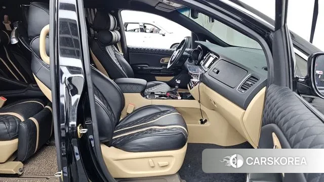 Kia The New Carnival 2019 Черный из Кореи, фото 2