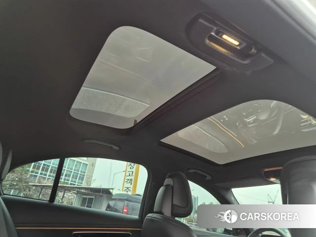 Mercedes-Benz E-Class W214 2024 Белый из Кореи, фото 2