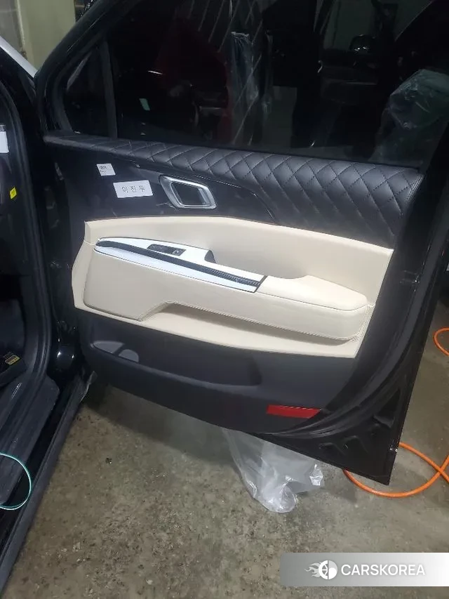 Kia Carnival 4th generation 2021 Черный из Кореи, фото 2