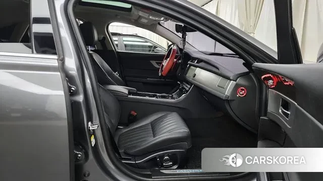 Jaguar XF (X260) 2019 Серый из Кореи, фото 2