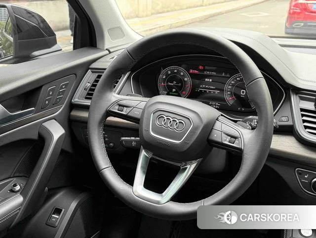Audi Q5L 2023 Черный из Китая, фото 2