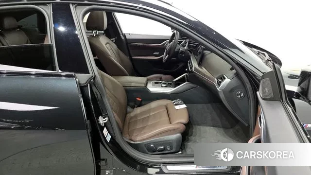 BMW i4 2024 Черный из Кореи, фото 2