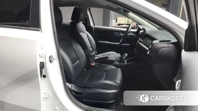 Kia Come New K3 2021 Белый из Кореи, фото 2