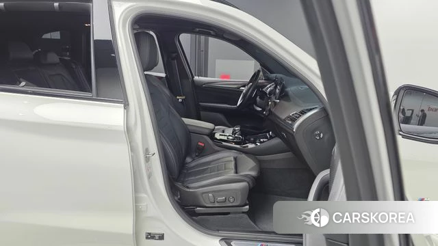 BMW X3 (G01) 2024 Белый из Кореи, фото 2