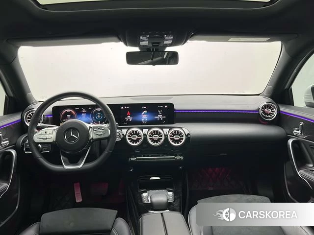 Mercedes-Benz Class A 2021 Белый из Китая, фото 2