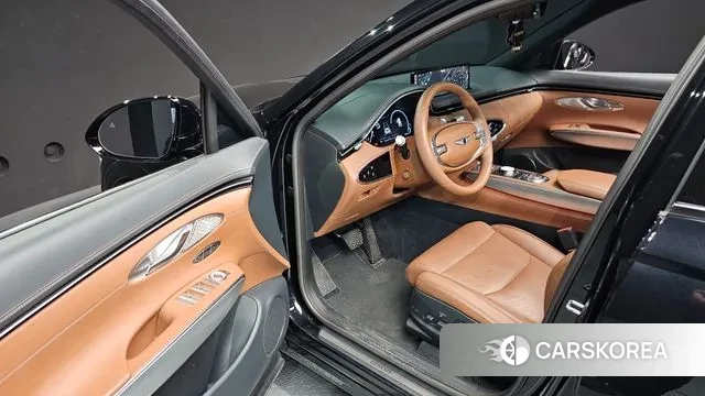 Genesis GV70 2021 Черный из Кореи, фото 2