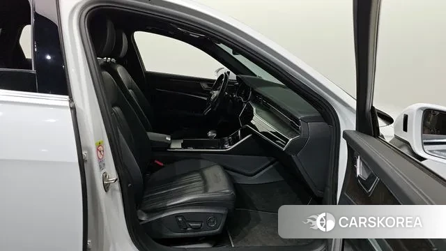 Audi A6 (C8) 2020 Белый из Кореи, фото 2