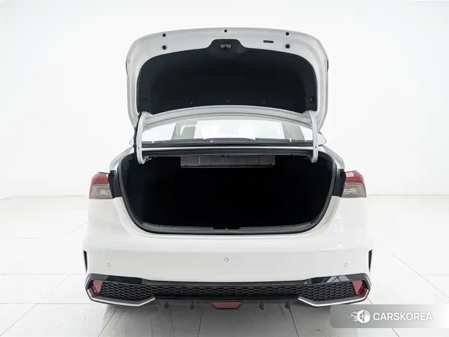 Kia K3 2026 Белый из Китая, фото 2