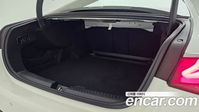 Mercedes-Benz E-Class W214 2024 Белый из Кореи, фото 2