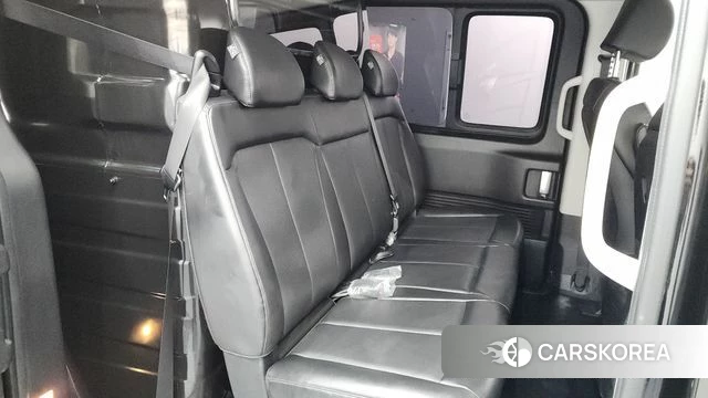 Hyundai Staria 2022 Черный из Кореи, фото 2