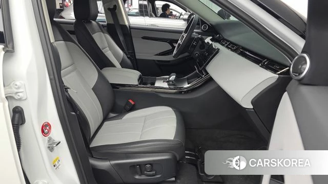 Land Rover Range Rover Evoque 2nd Generation 2025 Белый из Кореи, фото 2