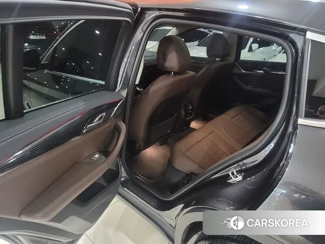 BMW X4 (G02) 2023 Черный из Кореи, фото 2