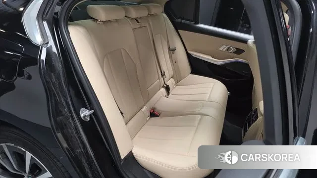 BMW 3 Series (G20) 2019 Черный из Кореи, фото 2