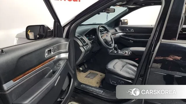 Ford Explorer 2018 Черный из Кореи, фото 2