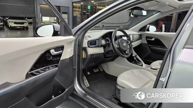 Kia Niro 2018 Серый из Кореи, фото 2