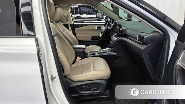 Ford Explorer 6th Generation 2020 Белый из Кореи, фото 2