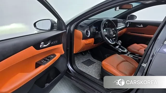 Kia The New K3 2nd generation 2024 Серый из Кореи, фото 2