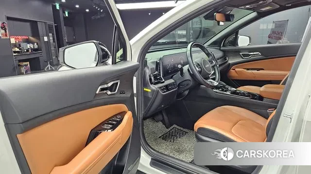 Kia Sportage 5th Generation Hybrid 2021 Белый из Кореи, фото 2