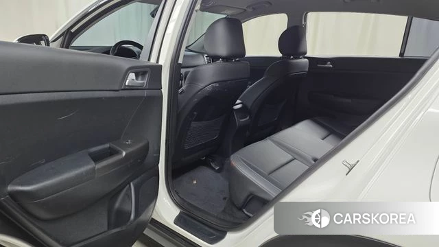 Kia Sportage The Bold 2021 Белый из Кореи, фото 2