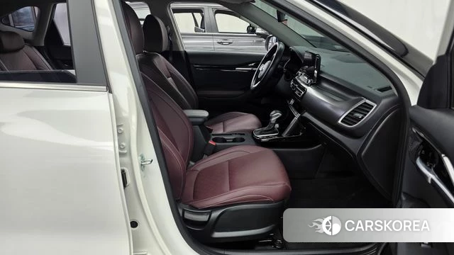 Kia Seltos 2021 Белый из Кореи, фото 2
