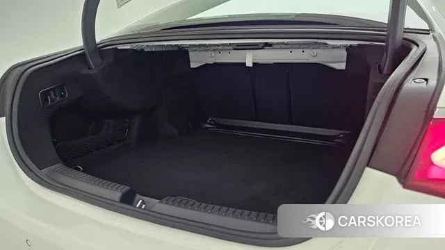 Mercedes-Benz E-Class W214 2024 Белый из Кореи, фото 2