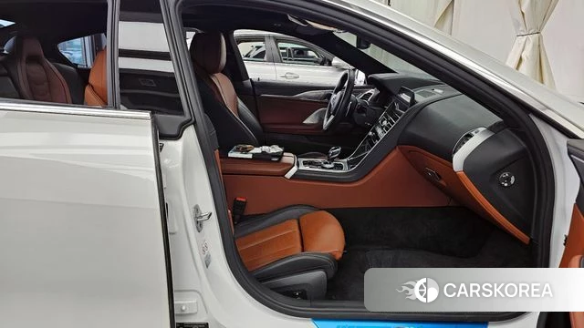 BMW 8 Series (G15) 2020 Белый из Кореи, фото 2