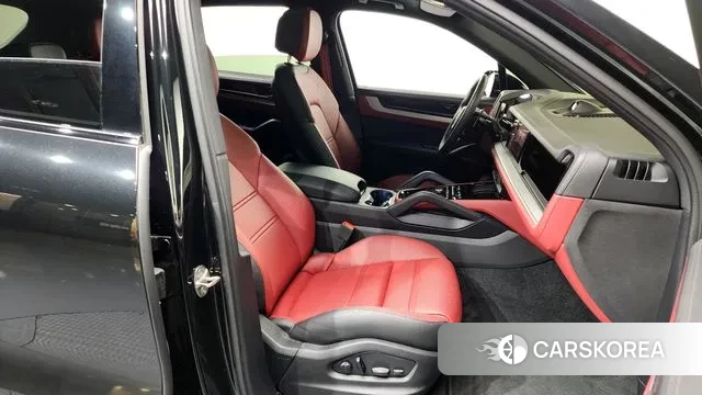 Porsche Cayenne (PO536) 2024 Черный из Кореи, фото 2