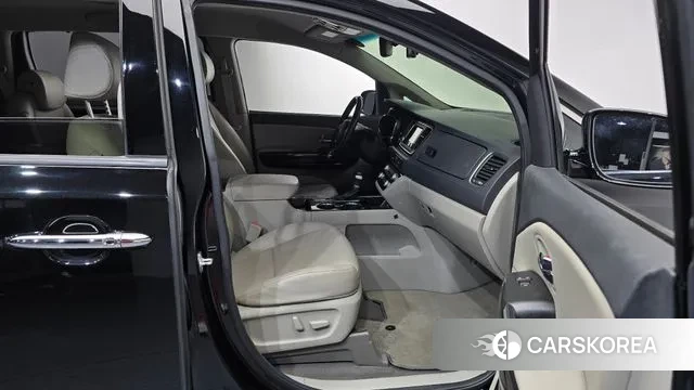 Kia The New Carnival 2020 Черный из Кореи, фото 2