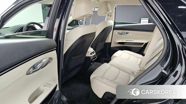 Genesis GV70 2021 Черный из Кореи, фото 2